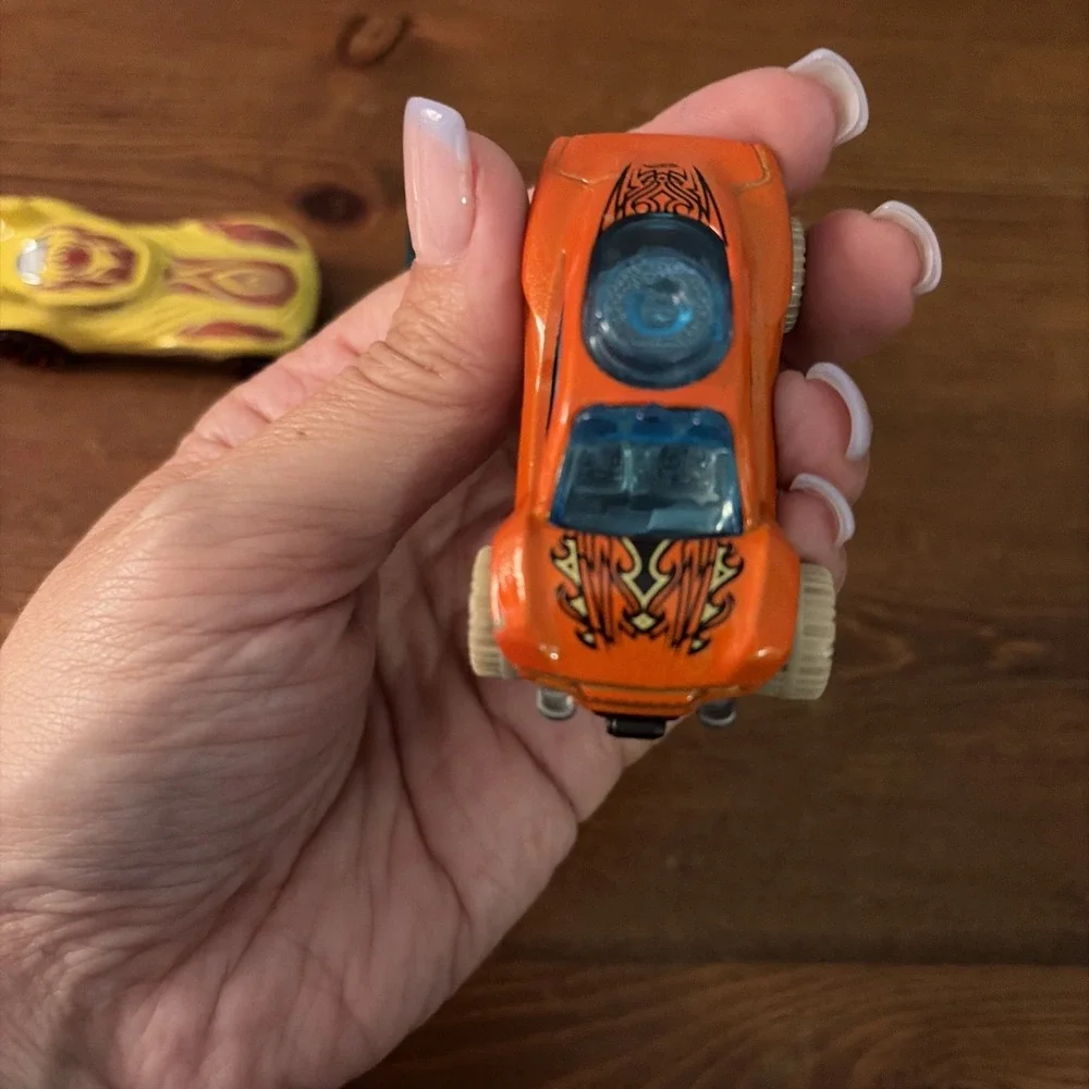 LOT‎ OF 6 HOT WHEELS CARS